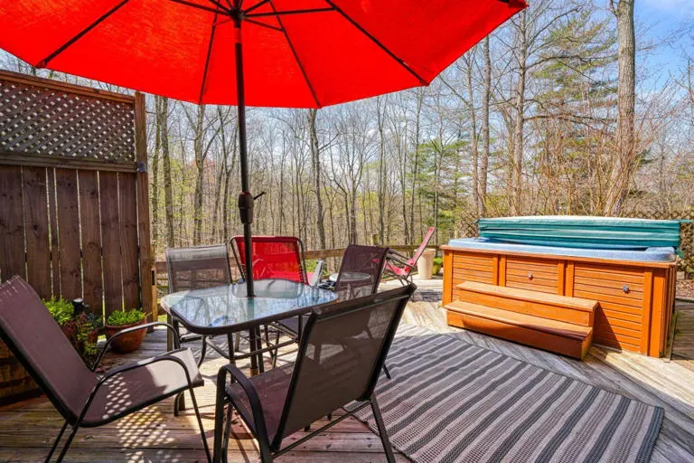elwood loft hocking hills
