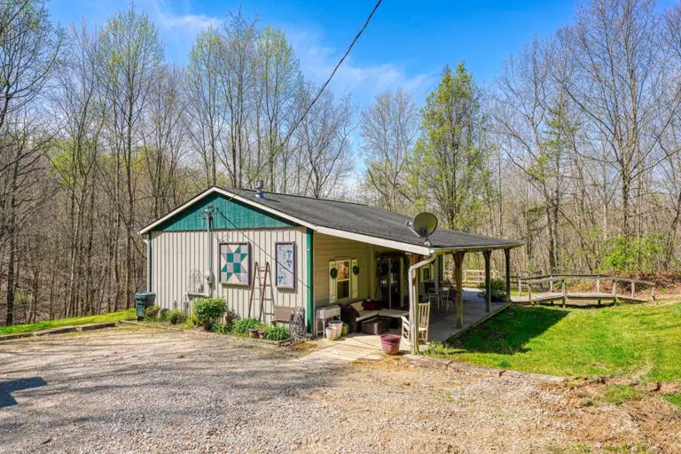 carps cabin hocking hills