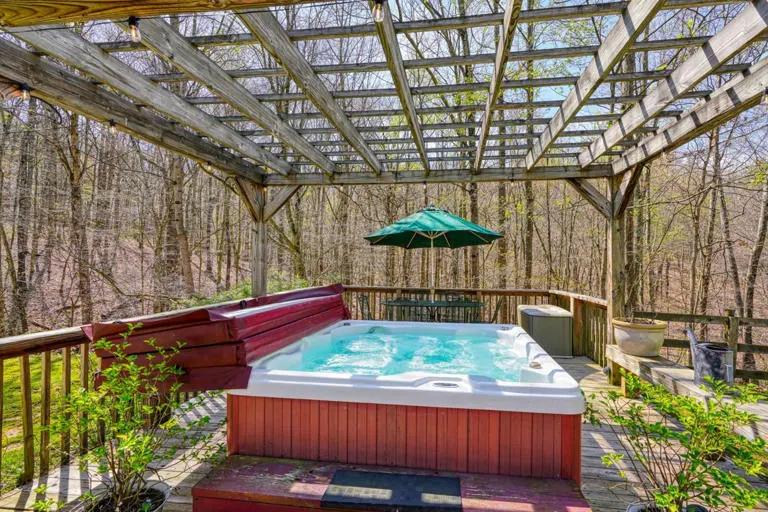 carps cabin hocking hills