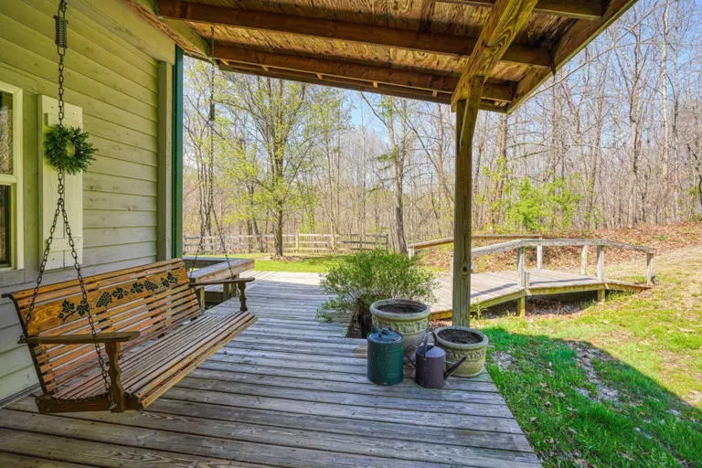 carps cabin hocking hills